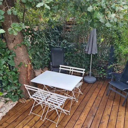 Les Chenes Verts Apartment